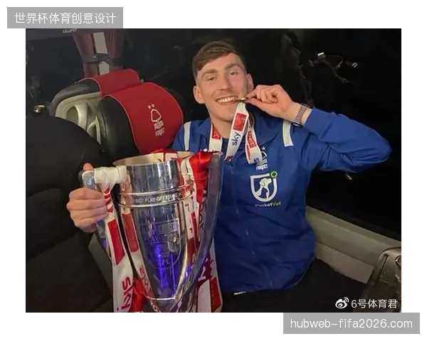 伊尔文·洛萨诺的个人突击将迫使对手投入重兵协防,为中路队友创造进攻空间 伊尔文·洛萨诺的个人突击将迫使对手投入重兵协防,为中路队友创造进攻空间